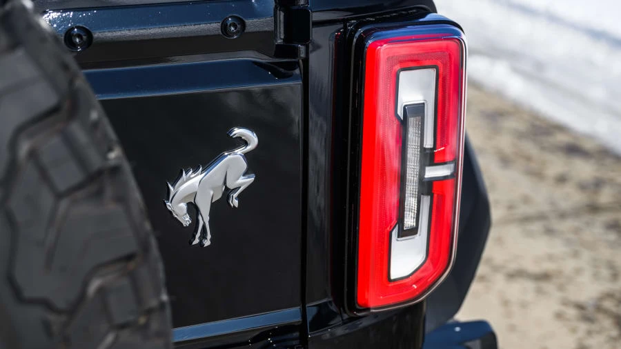 2021 Ford Bronco 6th Gen - Image 24 of 31