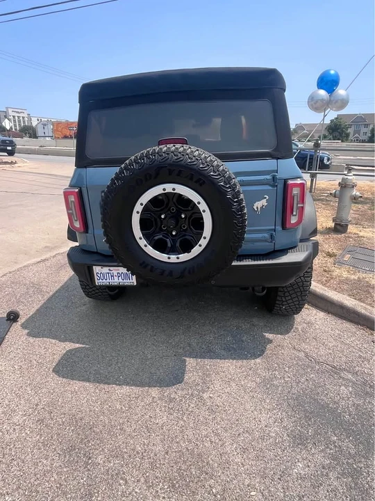 2021 Ford Bronco 6th Gen - Image 2 of 6
