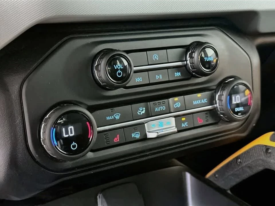 2021 Ford Bronco 6th Gen - Image 17 of 19