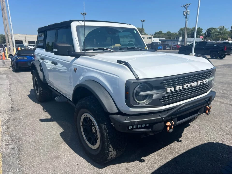 2021 Ford Bronco 6th Gen - Image 2 of 11