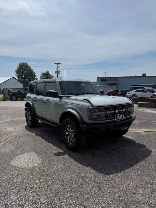 2021 Ford Bronco 6th Gen - Image 8 of 13