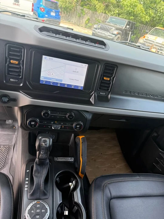 2021 Ford Bronco 6th Gen - Image 12 of 13