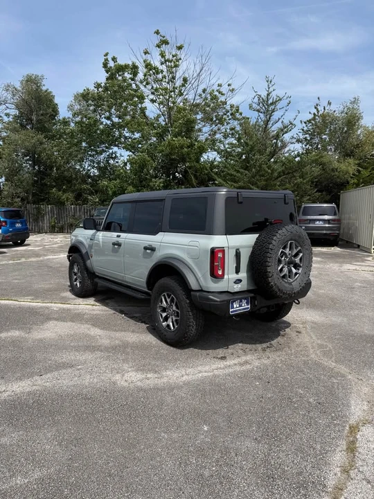2021 Ford Bronco 6th Gen - Image 3 of 13