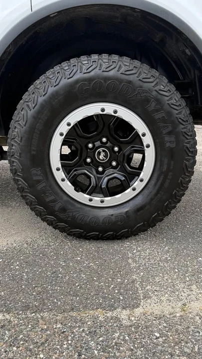 2021 Ford Bronco 6th Gen - Image 17 of 18
