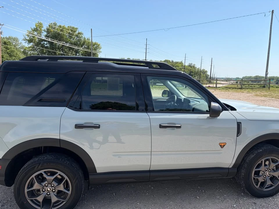 2021 Ford Bronco 6th Gen - Image 6 of 12