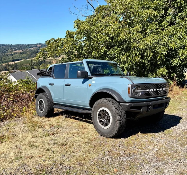 2021 Ford Bronco 6th Gen - Image 2 of 13