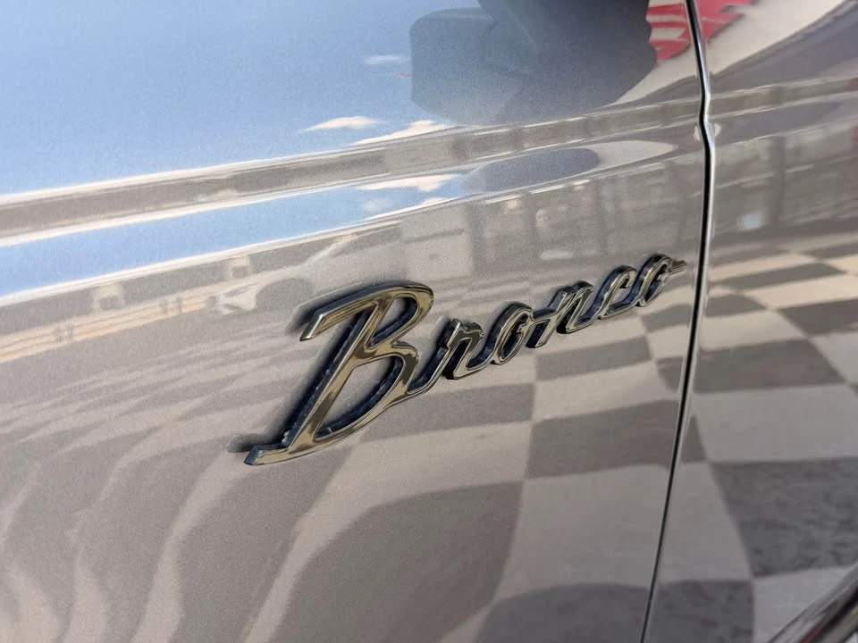 2021 Ford Bronco 6th Gen - Image 10 of 20
