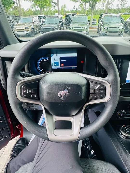 2021 Ford Bronco 6th Gen - Image 6 of 10