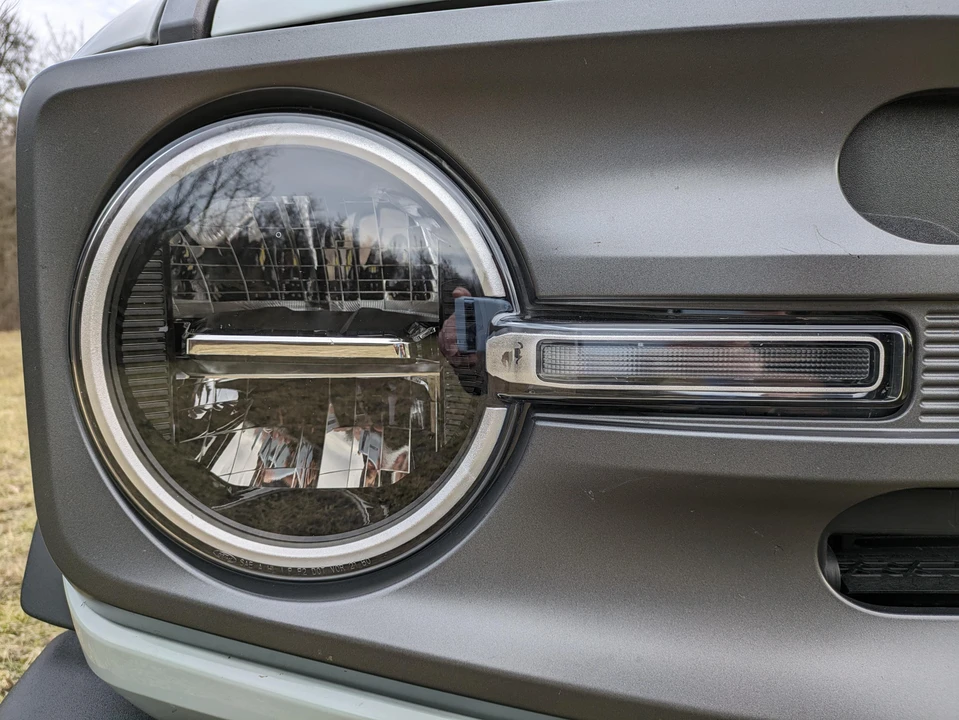 2021 Ford Bronco 6th Gen - Image 23 of 31