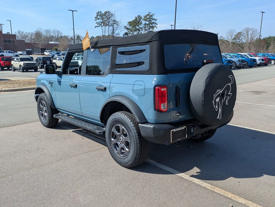 2021 Ford Bronco 6th Gen - Image 6 of 12