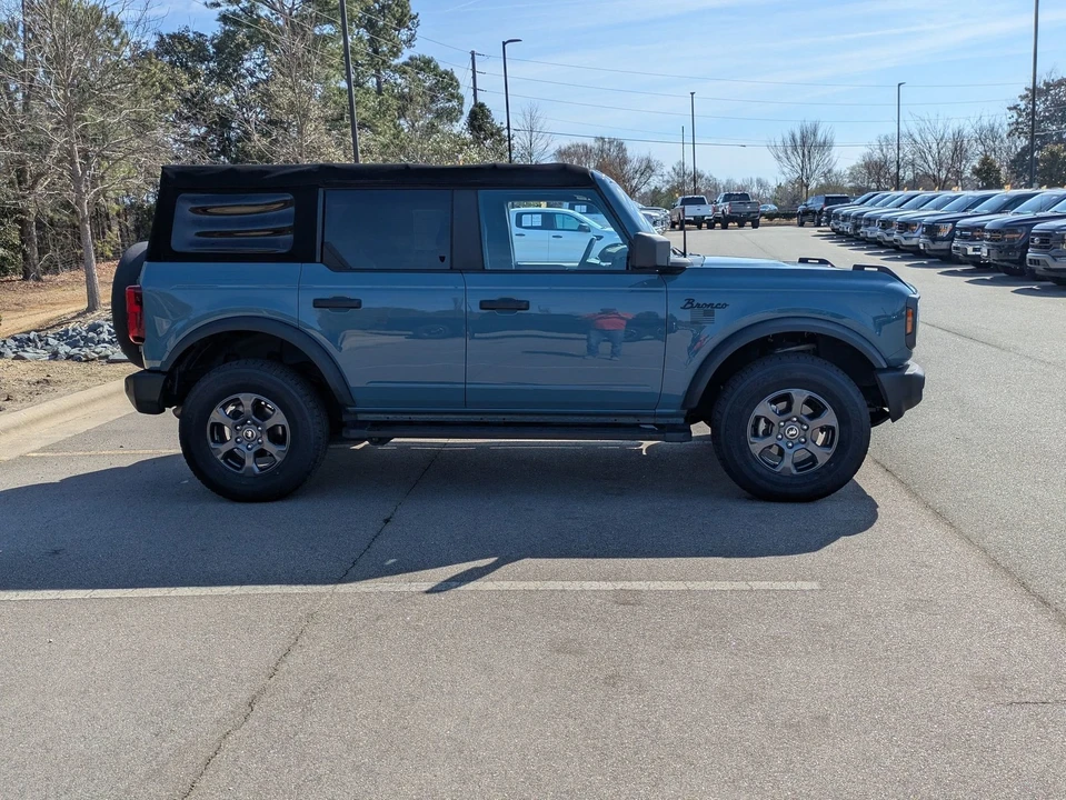 2021 Ford Bronco 6th Gen - Image 3 of 12