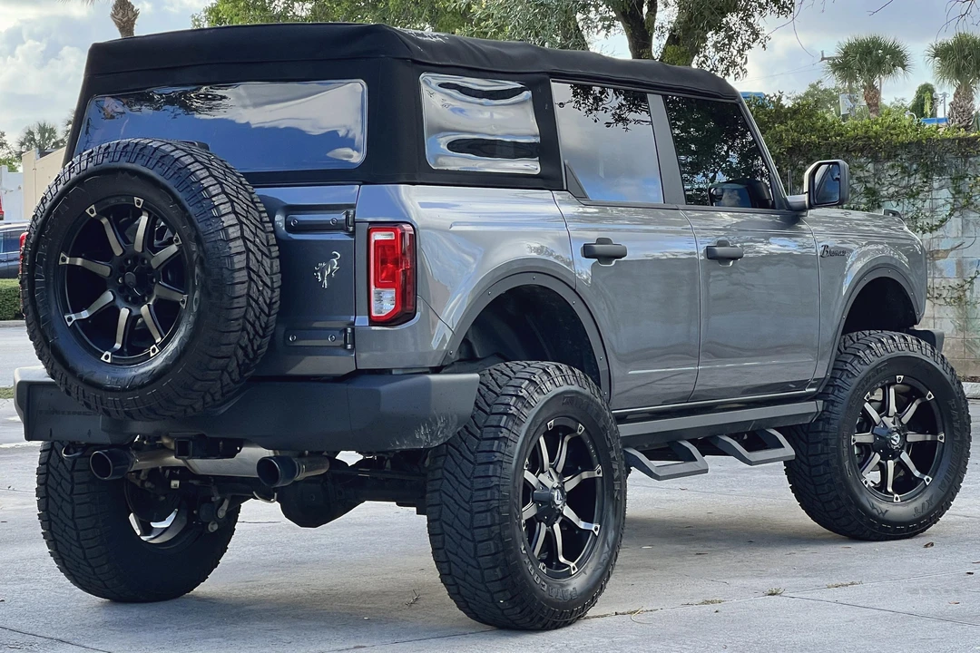2021 Ford Bronco 6th Gen - Image 4 of 31