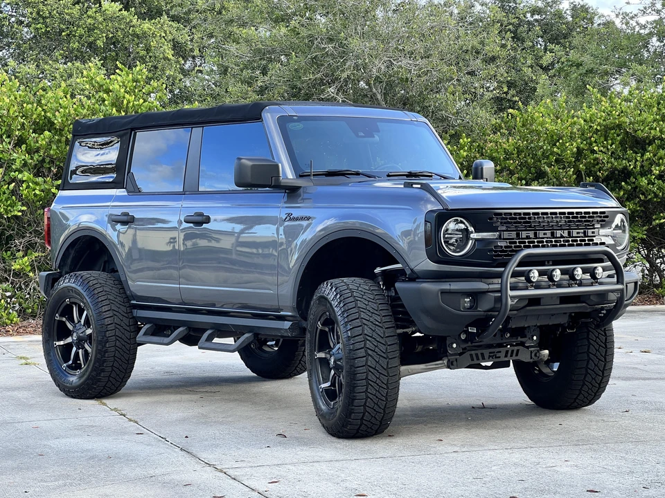 2021 Ford Bronco 6th Gen - Image 8 of 31