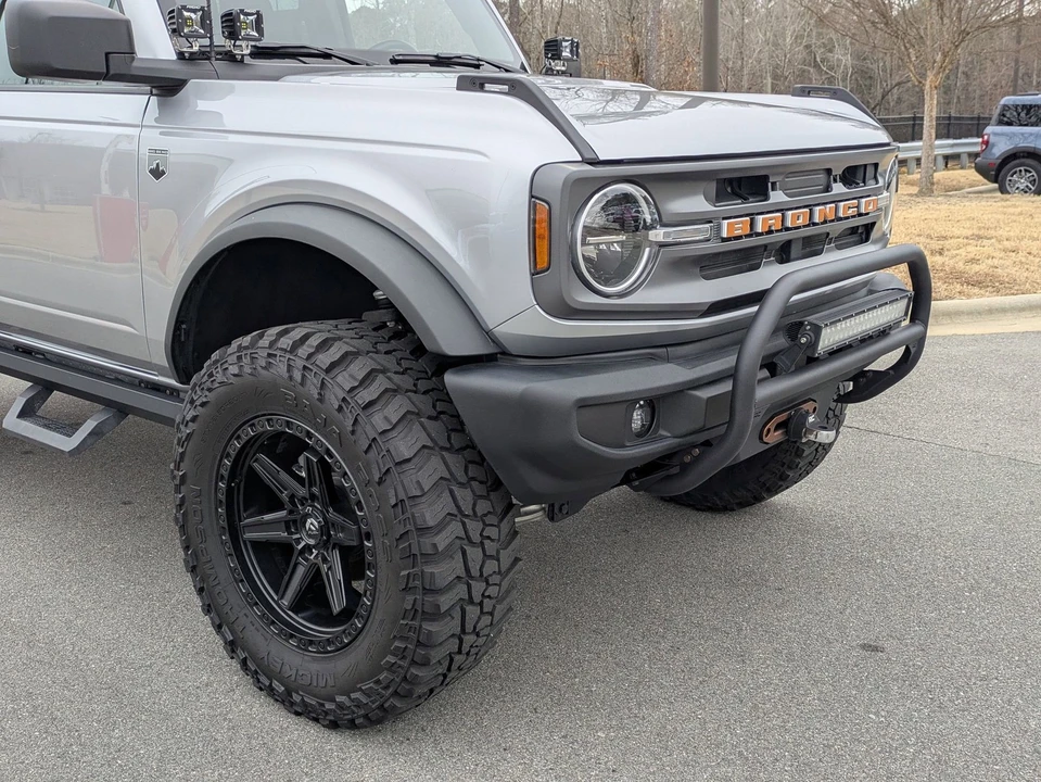 2021 Ford Bronco 6th Gen - Image 10 of 12