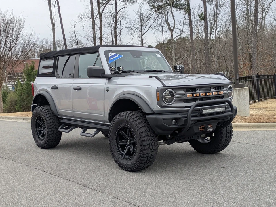 2021 Ford Bronco 6th Gen - Image 2 of 12