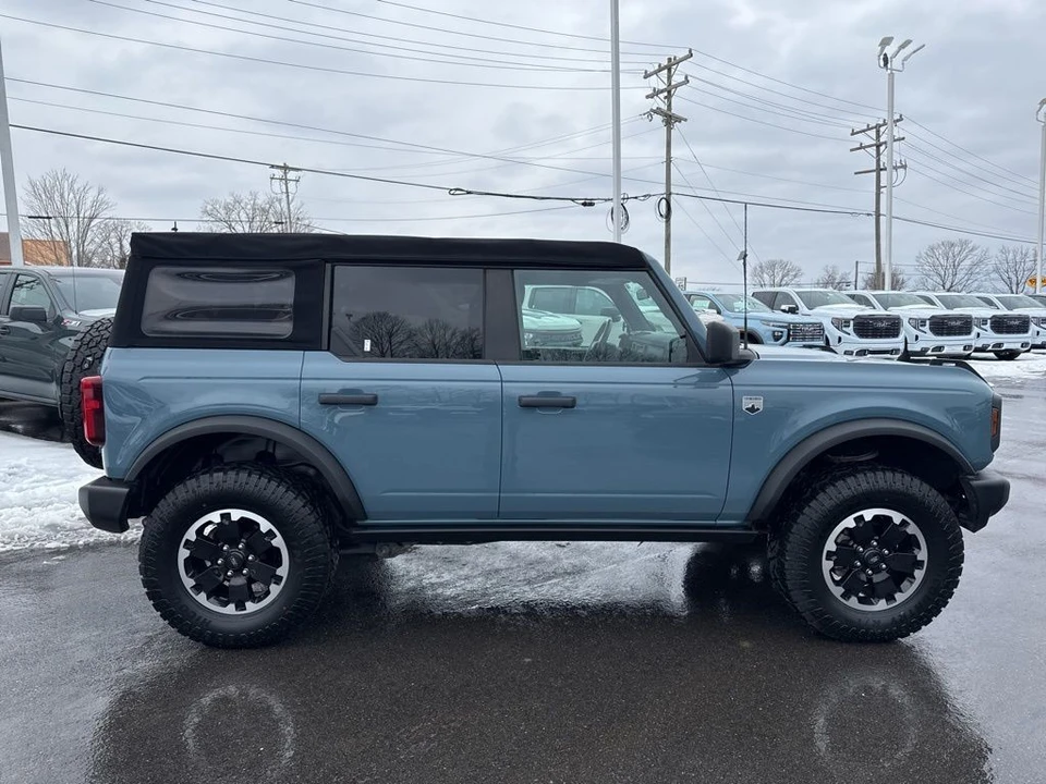 2021 Ford Bronco 6th Gen - Image 6 of 12