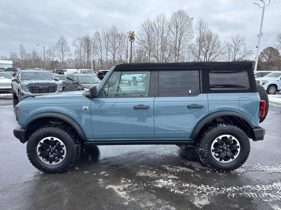 2021 Ford Bronco 6th Gen - Image 2 of 21