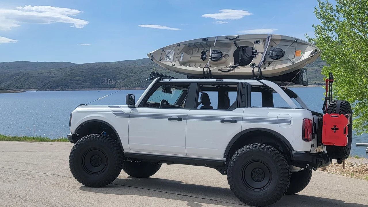 2021 Ford Bronco 6th Gen - Image 17 of 31