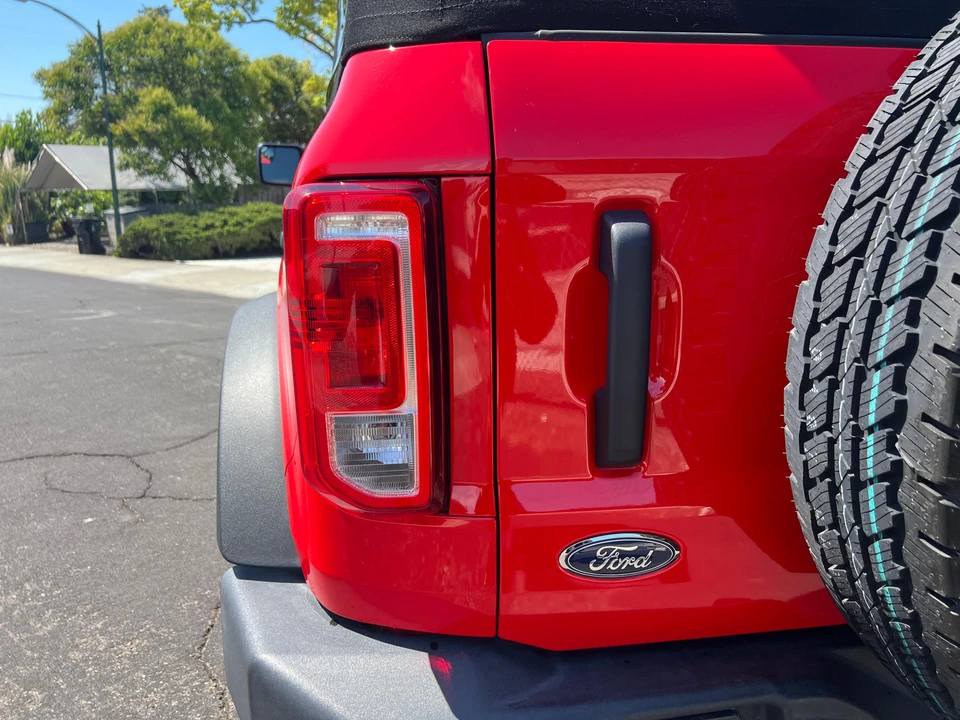 2021 Ford Bronco 6th Gen - Image 15 of 31