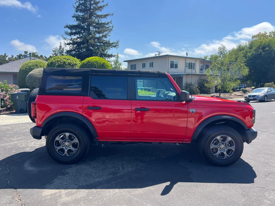 2021 Ford Bronco 6th Gen - Image 10 of 31