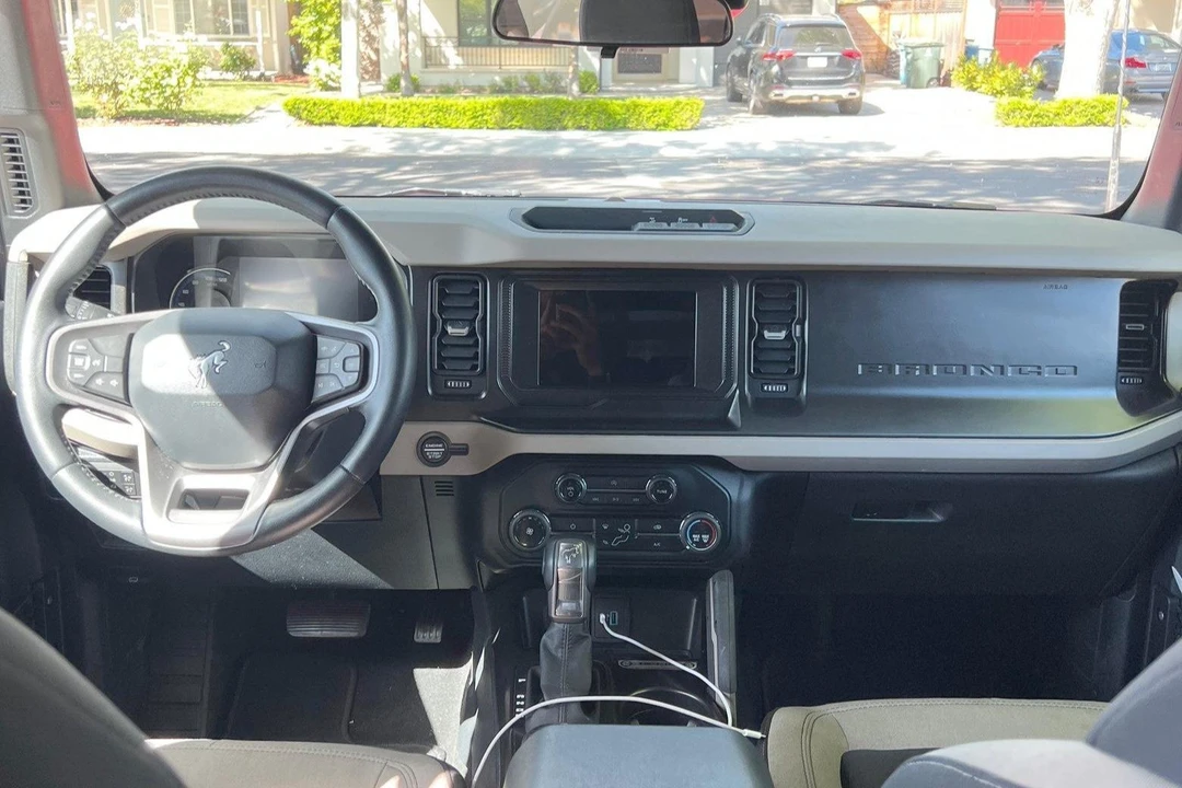 2021 Ford Bronco 6th Gen - Image 25 of 31
