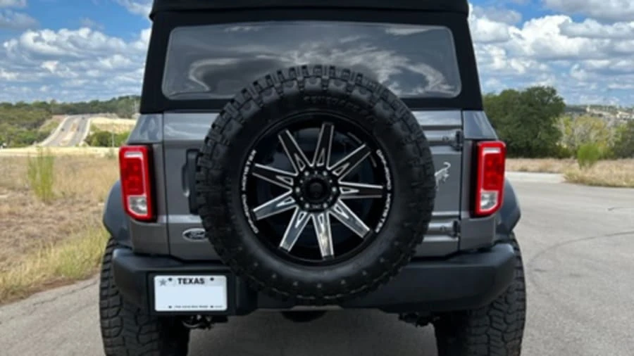 2021 Ford Bronco 6th Gen - Image 3 of 24