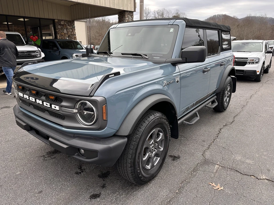 2021 Ford Bronco 6th Gen - Image 2 of 21