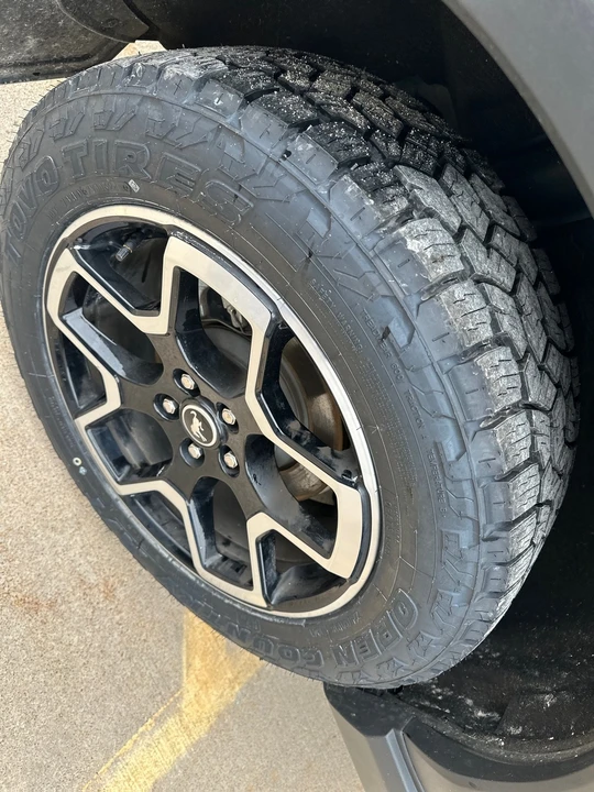 2021 Ford Bronco 6th Gen - Image 9 of 12