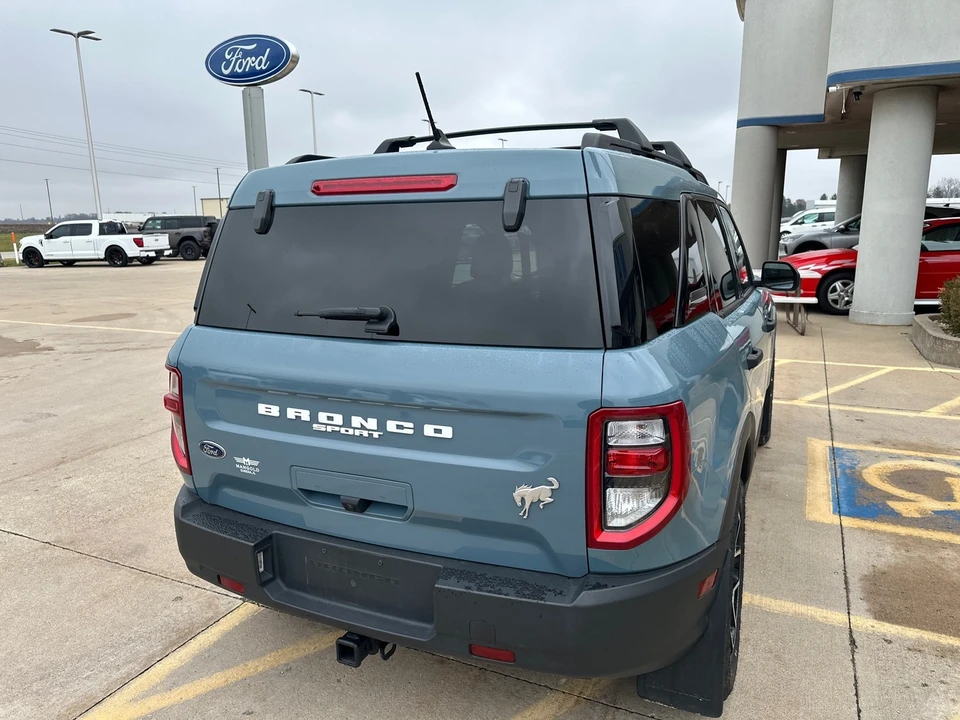 2021 Ford Bronco 6th Gen - Image 11 of 12