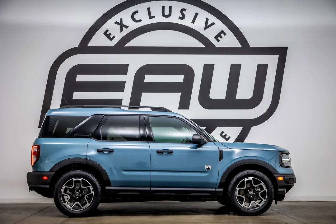 2021 Ford Bronco 6th Gen - Image 9 of 12