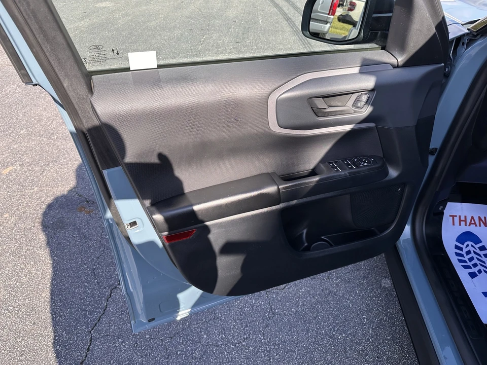 2021 Ford Bronco 6th Gen - Image 9 of 12