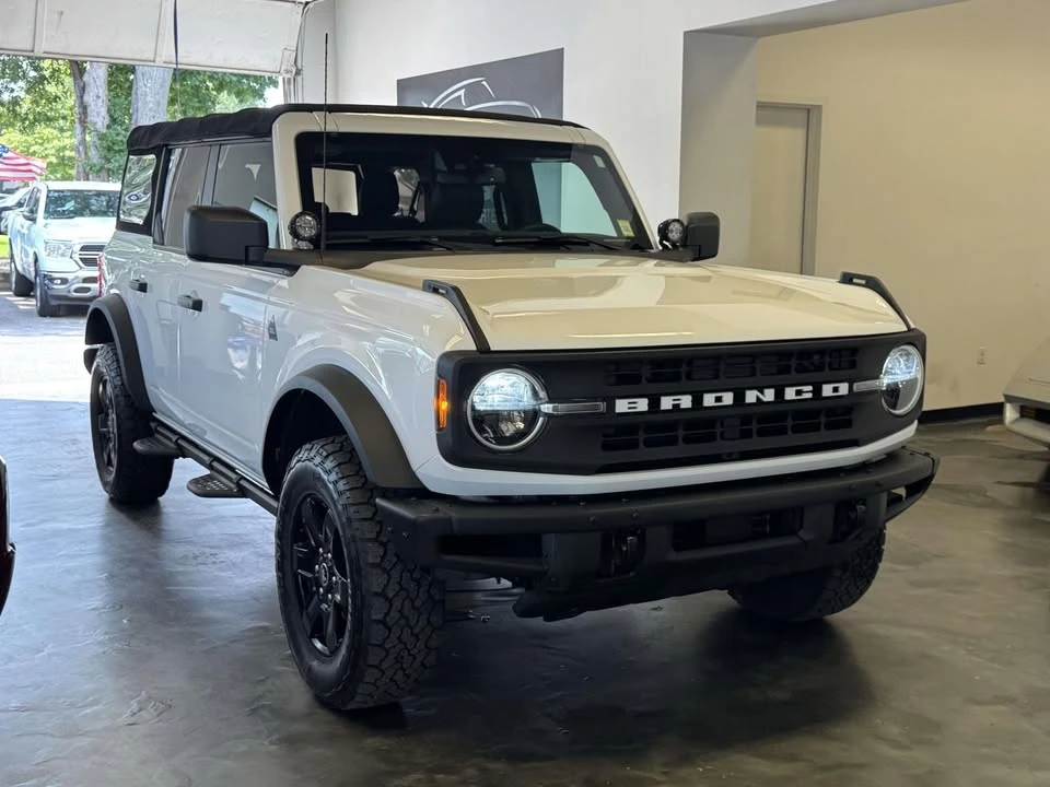 2021 Ford Bronco 6th Gen - Image 3 of 18