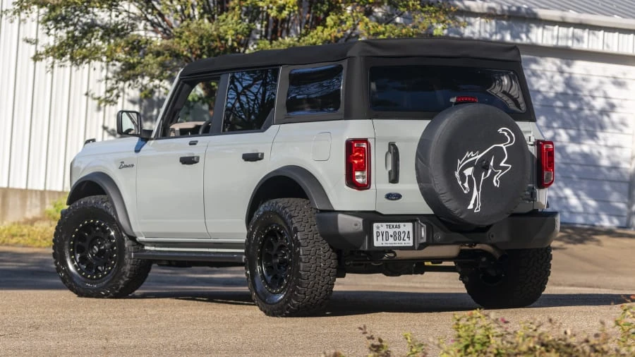 2021 Ford Bronco 6th Gen - Image 3 of 31