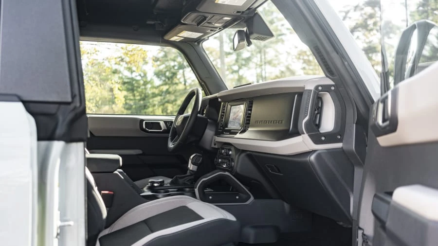 2021 Ford Bronco 6th Gen - Image 5 of 31