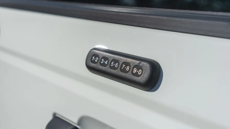 2021 Ford Bronco 6th Gen - Image 19 of 31