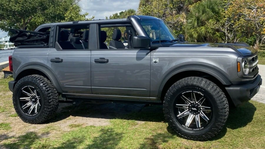 2021 Ford Bronco 6th Gen - Image 13 of 14