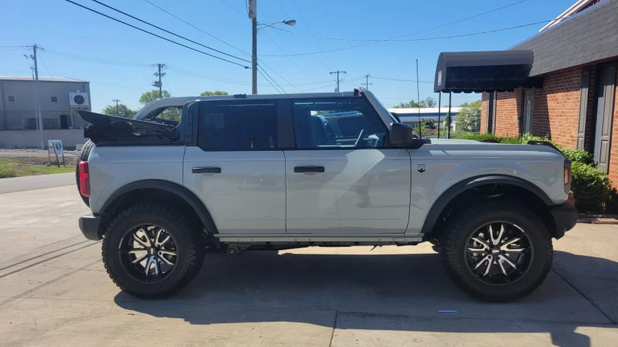 2021 Ford Bronco 6th Gen - Image 2 of 5