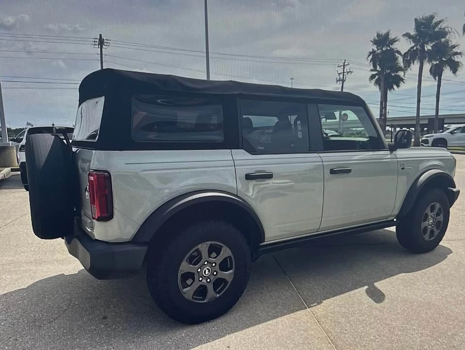 2021 Ford Bronco 6th Gen - Image 4 of 17