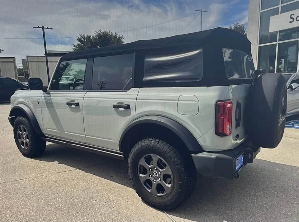 2021 Ford Bronco 6th Gen - Image 6 of 17