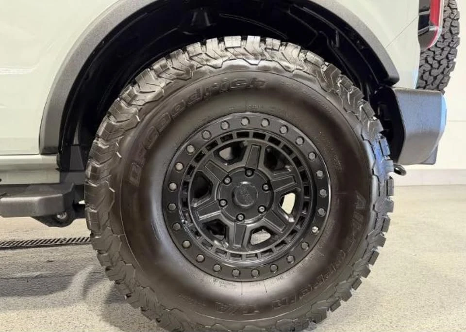 2021 Ford Bronco 6th Gen - Image 6 of 20
