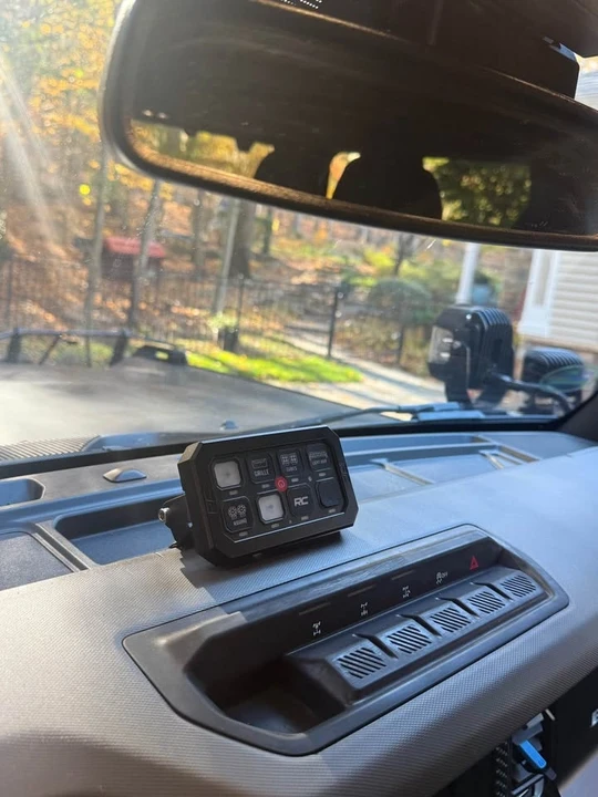2021 Ford Bronco 6th Gen - Image 8 of 15