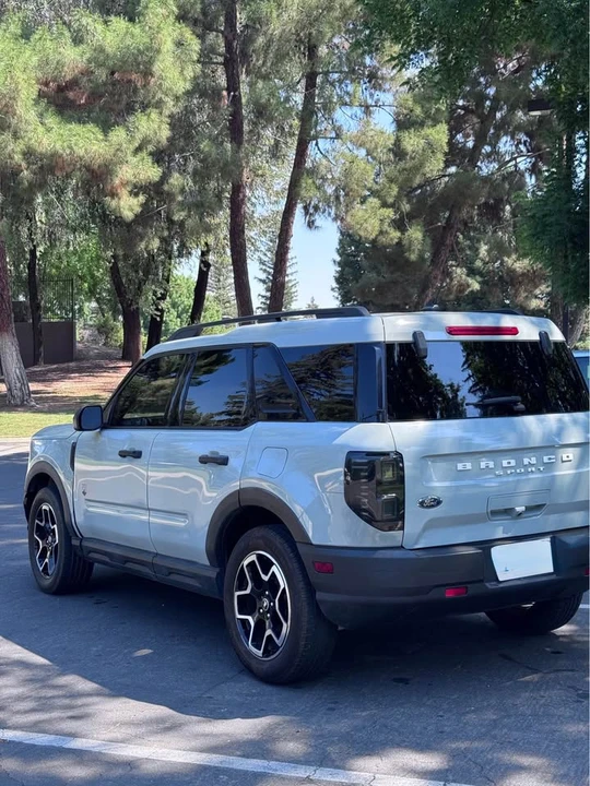 2021 Ford Bronco 6th Gen - Image 2 of 10