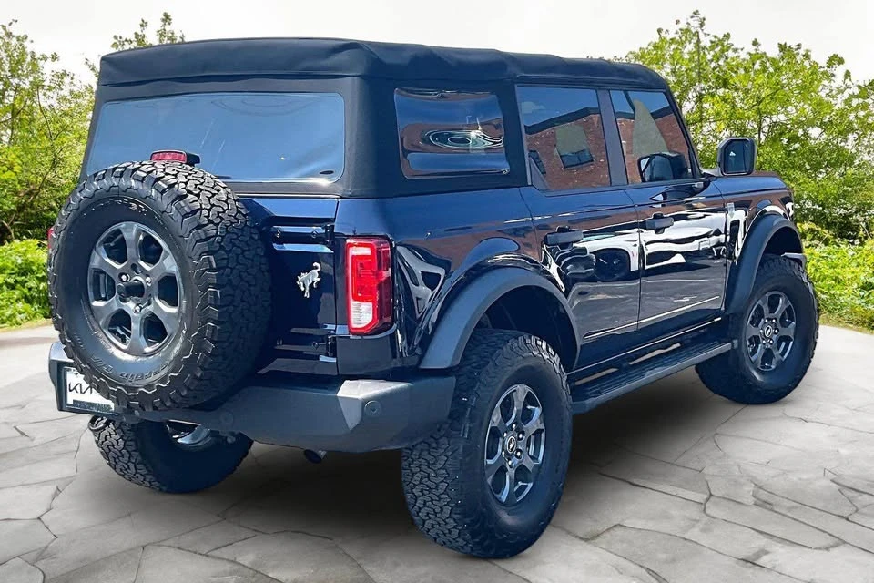 2021 Ford Bronco 6th Gen - Image 2 of 10
