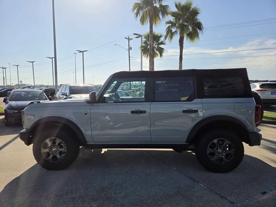 2021 Ford Bronco 6th Gen - Image 2 of 18