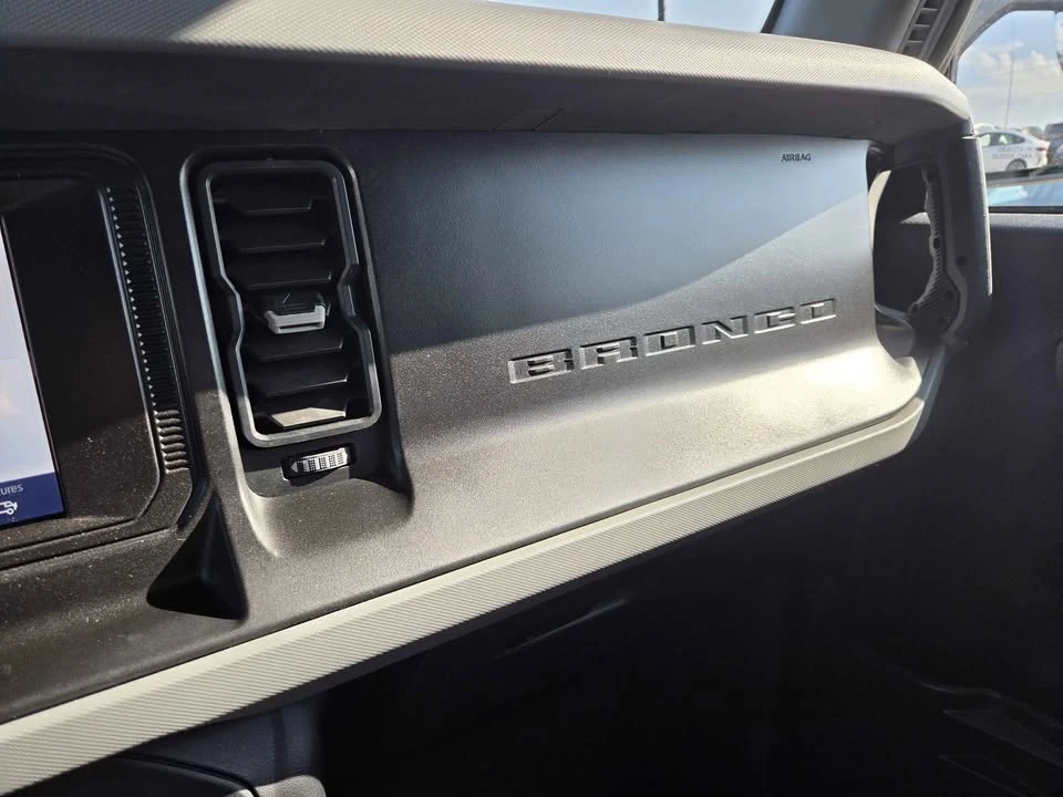 2021 Ford Bronco 6th Gen - Image 8 of 18