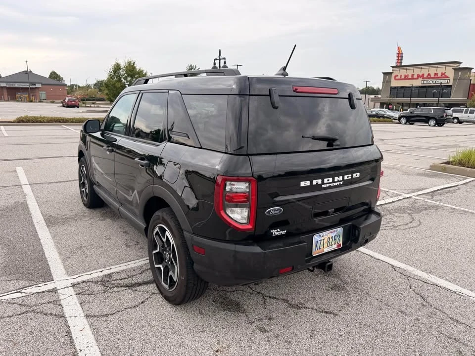 2021 Ford Bronco 6th Gen - Image 6 of 13