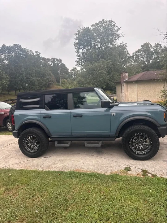 2021 Ford Bronco 6th Gen - Image 2 of 2