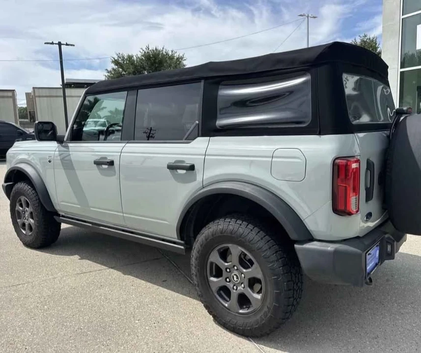 2021 Ford Bronco 6th Gen - Image 2 of 10