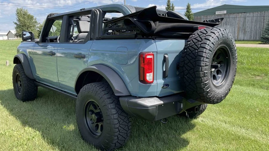 2021 Ford Bronco 6th Gen - Image 3 of 19