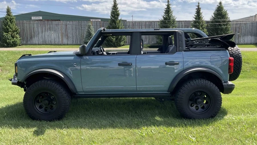 2021 Ford Bronco 6th Gen - Image 2 of 19